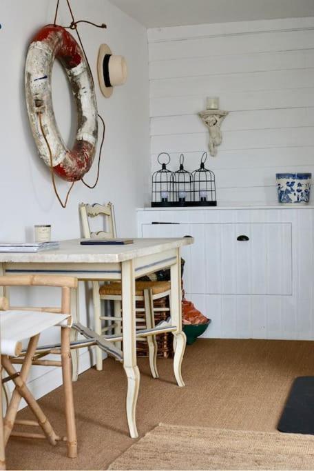 A Unique, Off-Grid Eco Friendly Beach House. Wolferton  Exteriör bild